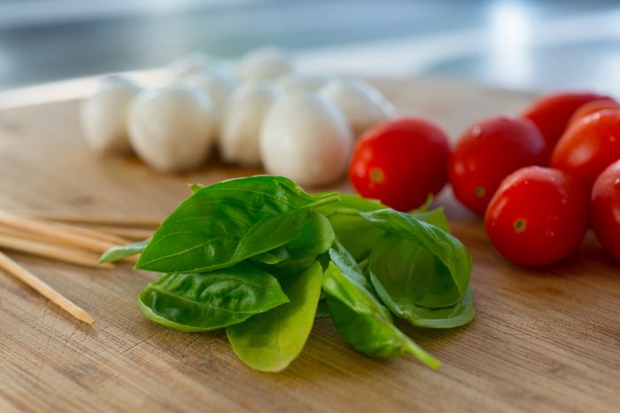 Malanni di stagione: dieta mediterranea aiuta e riduce l’uso dei farmaci